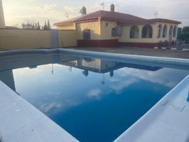 Fantástica Casa independiente de una Sola planta en Urbanización Pradollano. Sevilla photo 0