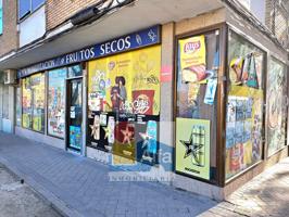 Local En venta en Casco Histórico Vicalvaro, Madrid photo 0