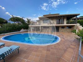 Casa De Pueblo en venta en Sant Feliu de Guíxols de 689 m2 photo 0