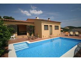 Chalet en venta en Begur photo 0