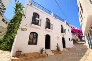 Local en venta en Mojacar de 253 m2 photo 0