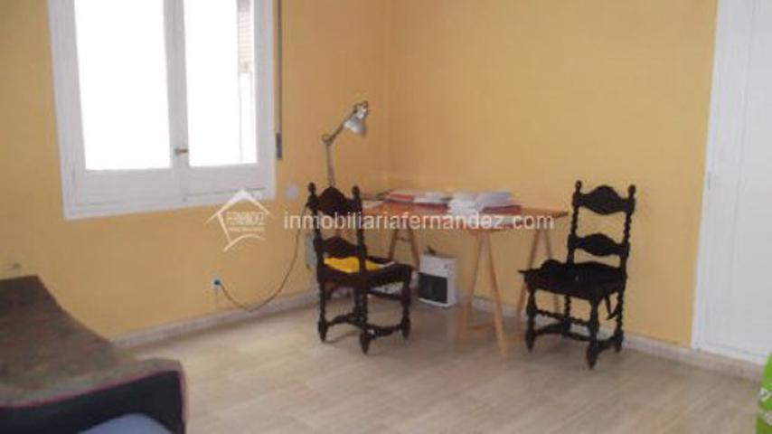 Oficina En alquiler en Centro, Caceres photo 0