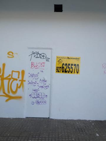 Se alquila local en bruto en zona Castellanos photo 0
