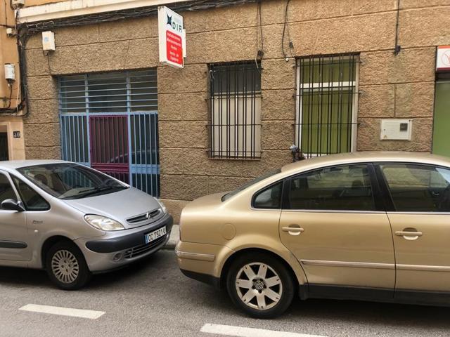 Económico local photo 0