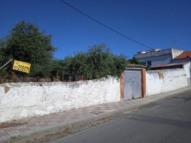 Parcela en la entrada de Sierra de Fuentes photo 0