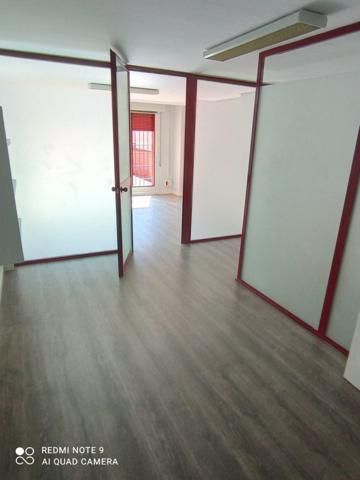 MAGNÍFICA OFICINA EN PLENO CENTRO DE CÁNOVAS photo 0