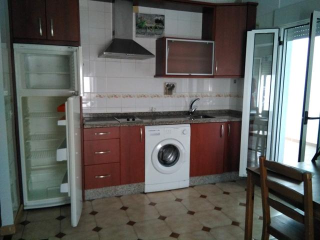 OPORTUNIDAD EN EL CENTRO DE CÁCERES – LISTO PARA ENTRAR A VIVIR photo 0