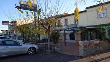 Cafeteria- Restaurante en cruce de Torre de Santa Maria photo 0