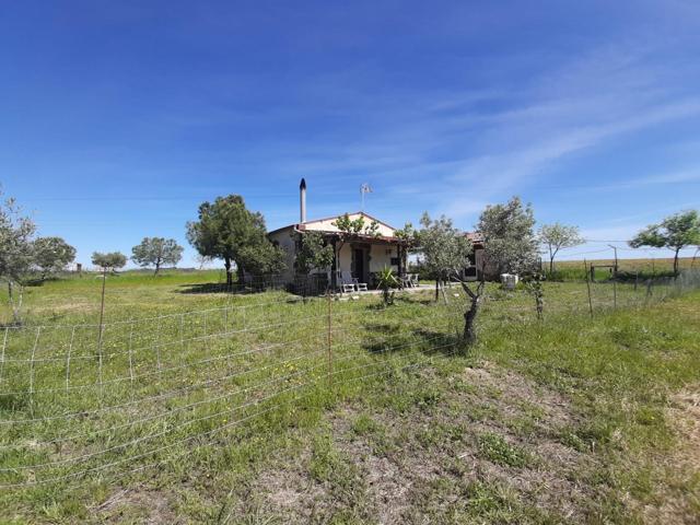 Casa de campo en Sierra de Fuentes photo 0