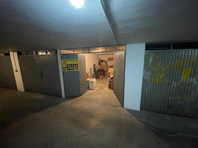 Gran oportunidad de garaje céntrico photo 0