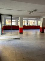 GRAN LOCAL COMERCIAL EN PLENO CENTRO DE CACARES photo 0