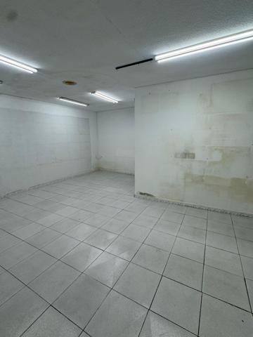 LOCAL EN CALLE PINTORES photo 0