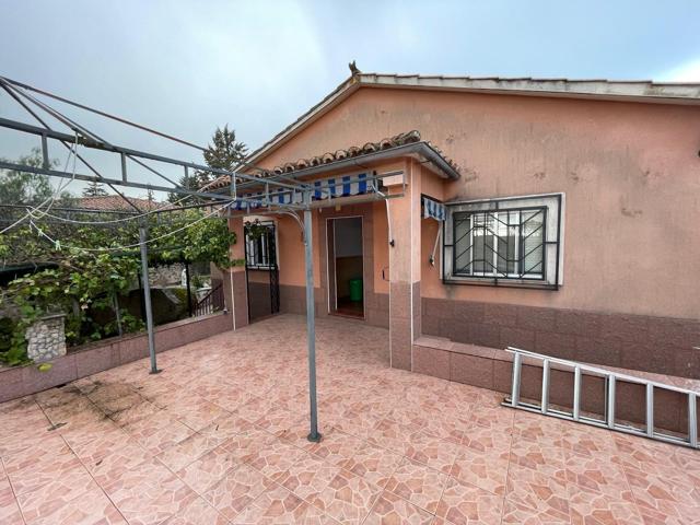 CASA CON PARCELA EN URBANIZACIÓN LAS ARENAS MALPARTIDA DE CÁCERES photo 0