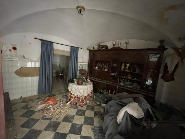 CASA EN ESQUINA PARA REFORMAR EN CASAR DE CÁCERES photo 0