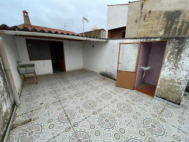 CASA INDEPENDIENTE CON AMPLIA COCHERA Y TERRAZA EN EL CENTRO DE ARROYO DE LA LUZ photo 0