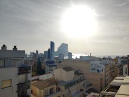 Precioso ático en el centro de Calpe, con varias terrazas y zona de jacuzzi y ducha al exterior. photo 0