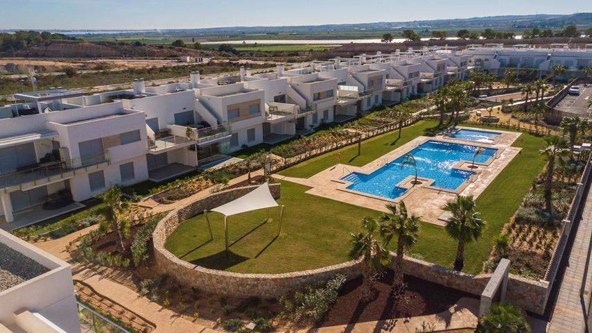 Hermosos y espaciosos apartamentos en planta baja en el complejo de golf Vistabella cerca de Torrevieja photo 0