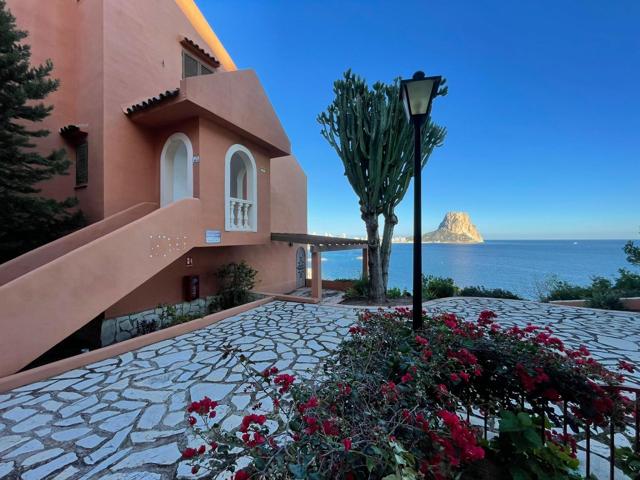 Bungalow en Venta en La Manzanera, Calpe – 4 Plantas con Terraza y Piscina photo 0