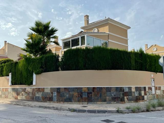 Villa en Venta en Cometa II, Calpe, Alicante photo 0