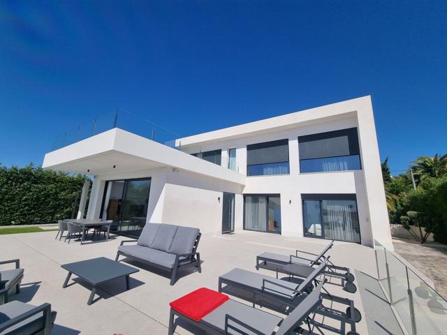 VILLA MODERNA CERCA DE CALPE EN EXCLUSIVA photo 0