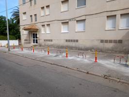 Plazas de parking en la playa del Marítim photo 0