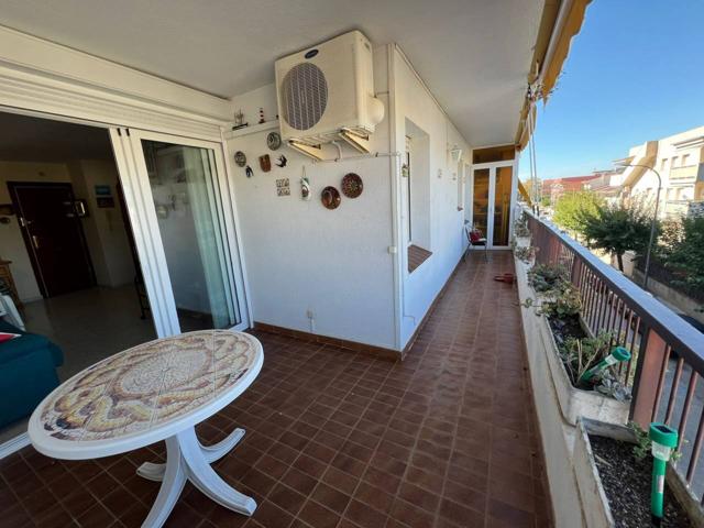 Venta de piso en Cubelles photo 0