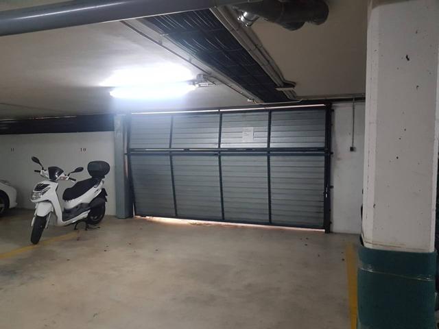 Plaza de parking en alquiler en Bardají - Cubelles photo 0