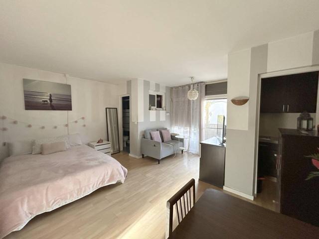APARTAMENTO DE UNA SOLA ESTANCIA EN PLAYA DEL PRAT DE VILANOVA. photo 0