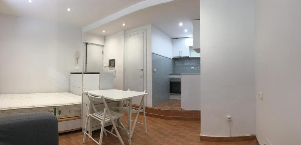 Acogedora vivienda en Calle Beat Almato, Barcelona photo 0