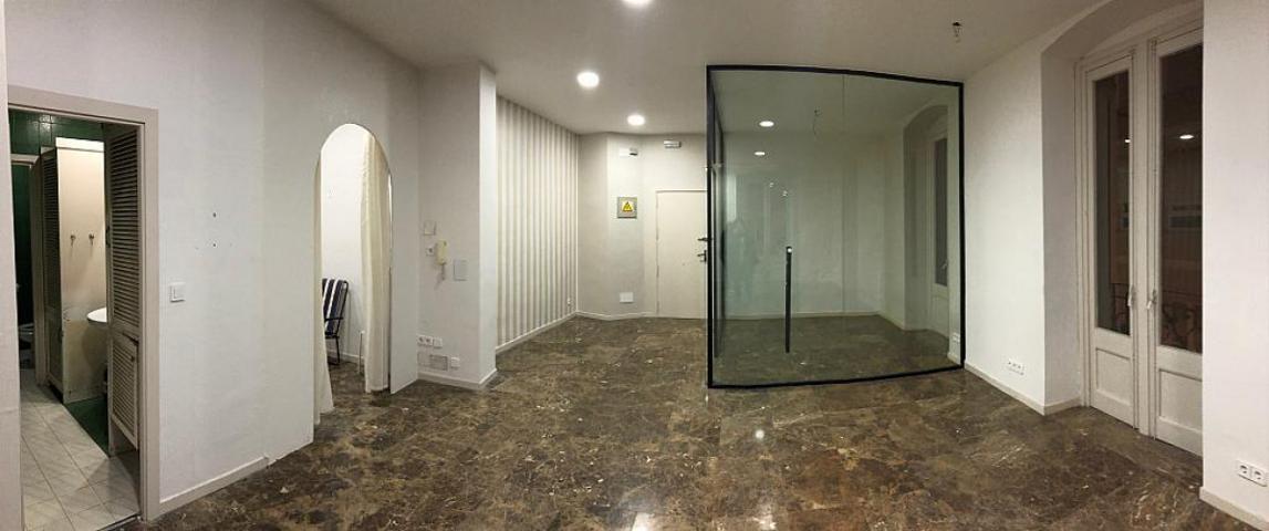 VENTA OFICINA EN PLENO CENTO DE CARTAGENA, IDEAL INVERSORES photo 0