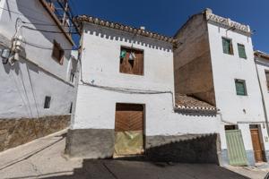 VENTA DE CASA PARA REFORMAR EN ALBUÑUELAS photo 0