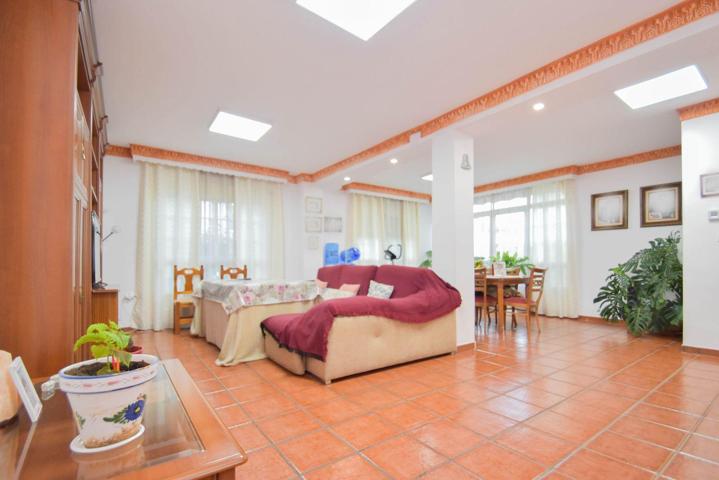 ESPECTACULAR VIVIENDA PAREADA photo 0