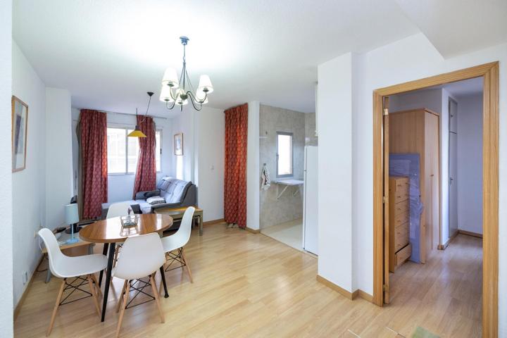 Apartamento en Avenida de Madrid- photo 0