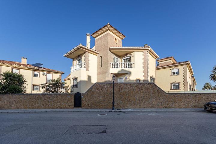 ¡Hermosa Casa en Vegas del Genil! photo 0