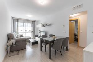 Piso de 2 dormitorios con garaje y trastero en la mejor zona de Alhendín photo 0