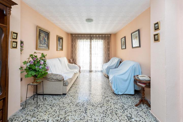 Local + vivienda en Avda. Cadiz photo 0
