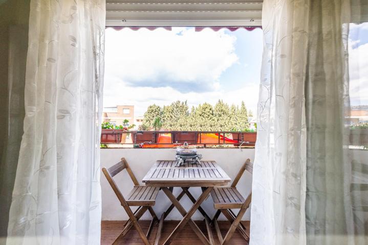 IMPRESIONATE PISO MUY LUMINOSO Y REFORMADO EN ALBOLOTE photo 0