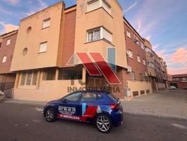 Piso En venta en Cl Becquer, 3, Fuensalida photo 0