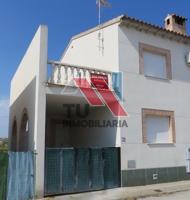 Unifamiliar Pareada En venta en Cl Miguel De Cervantes, 22, Carmena photo 0