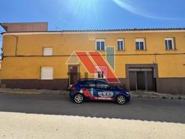 Unifamiliar Pareada En venta en Calle Bajada Del Rollo, 23, Madridejos photo 0