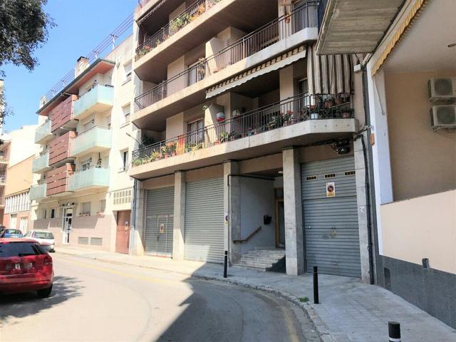 Local-almacén en zona Creu de la Mà. Figueras. photo 0