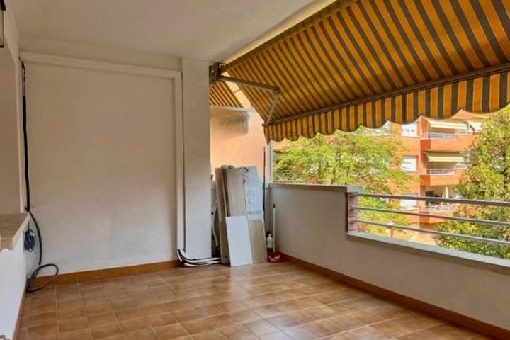 Exclusivo piso en venta en zona residencial en Figueres. photo 0