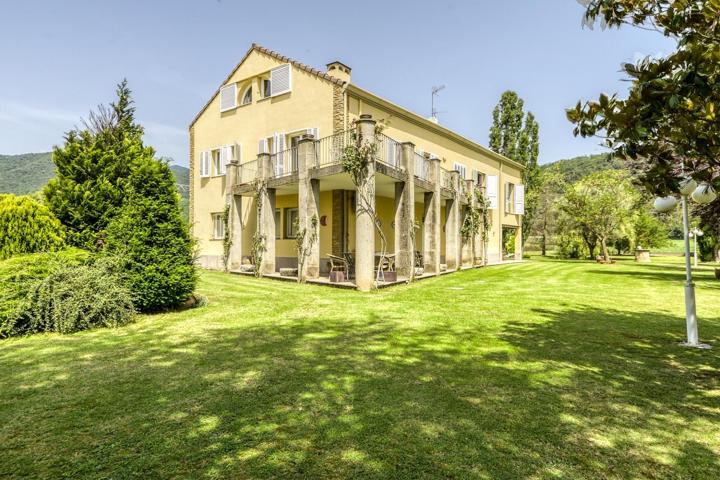 Impresionante casa rural con 3.000m2 de parcela en la Vall d'en Bas ( La Garrotxa ) photo 0