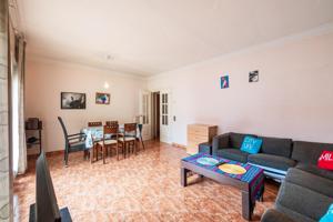 Piso En venta en L\'Eixample, Figueres photo 0