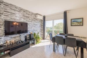 Piso En venta en Creu De La Mà, Figueres photo 0