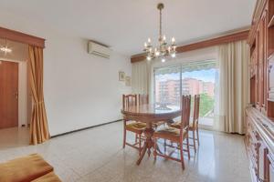 Piso En venta en Parc Bosc - Castell, Figueres photo 0