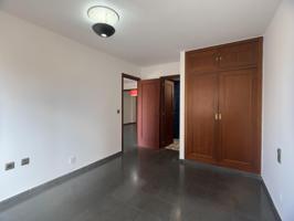 Piso En venta en Centre, Figueres photo 0