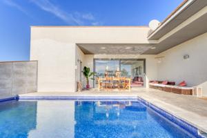 Casa En venta en Pirineo De Girona, Santa Llogaia D'Alguema photo 0