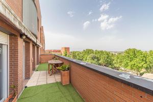 Piso En venta en L\'Eixample, Figueres photo 0