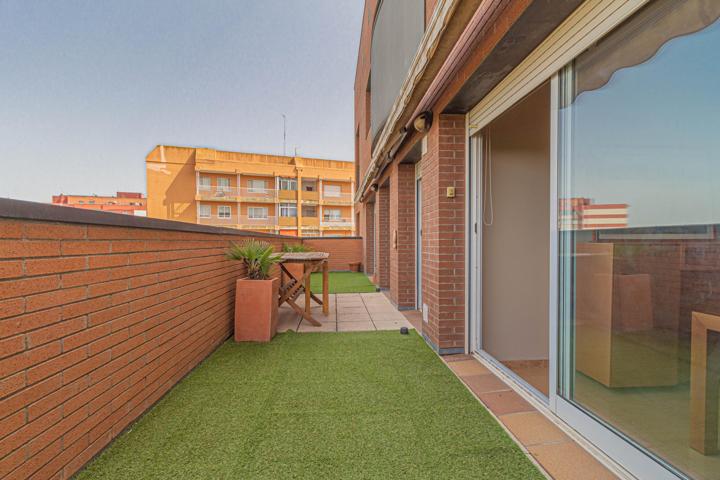 Piso En venta en L\'Eixample, Figueres photo 0